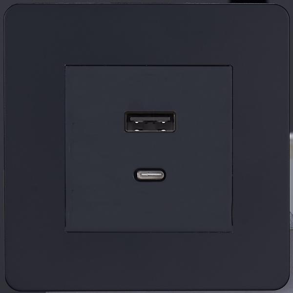 Розетка USB/C внутр. монтажа Merida (черная)